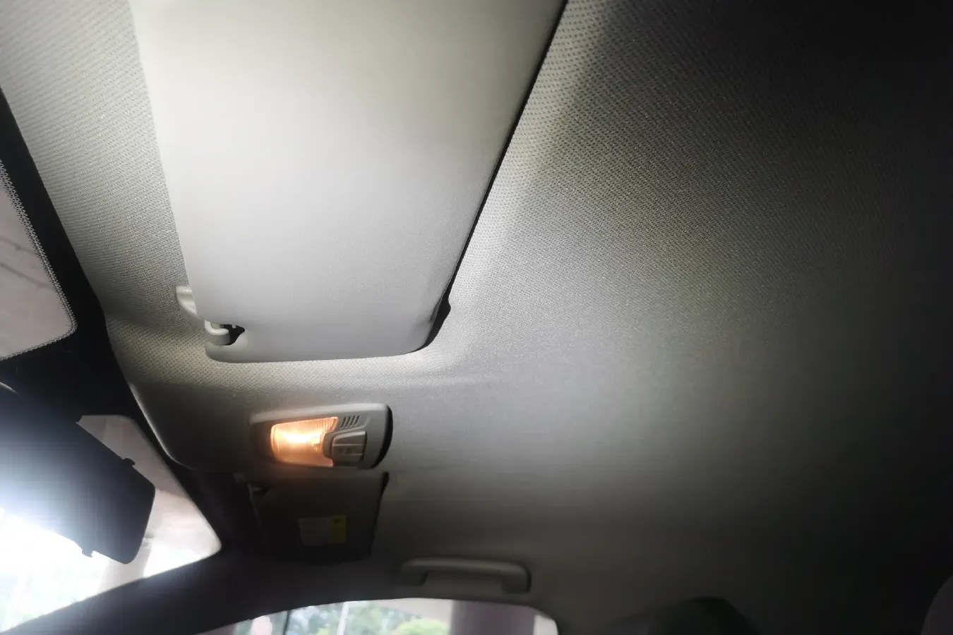 2020 BaoJun RC-5 1.5L 99HP L4 6MT,autocango,china used car exporter,china ev exporter,chinese used car exporter,chinese used ev exporter