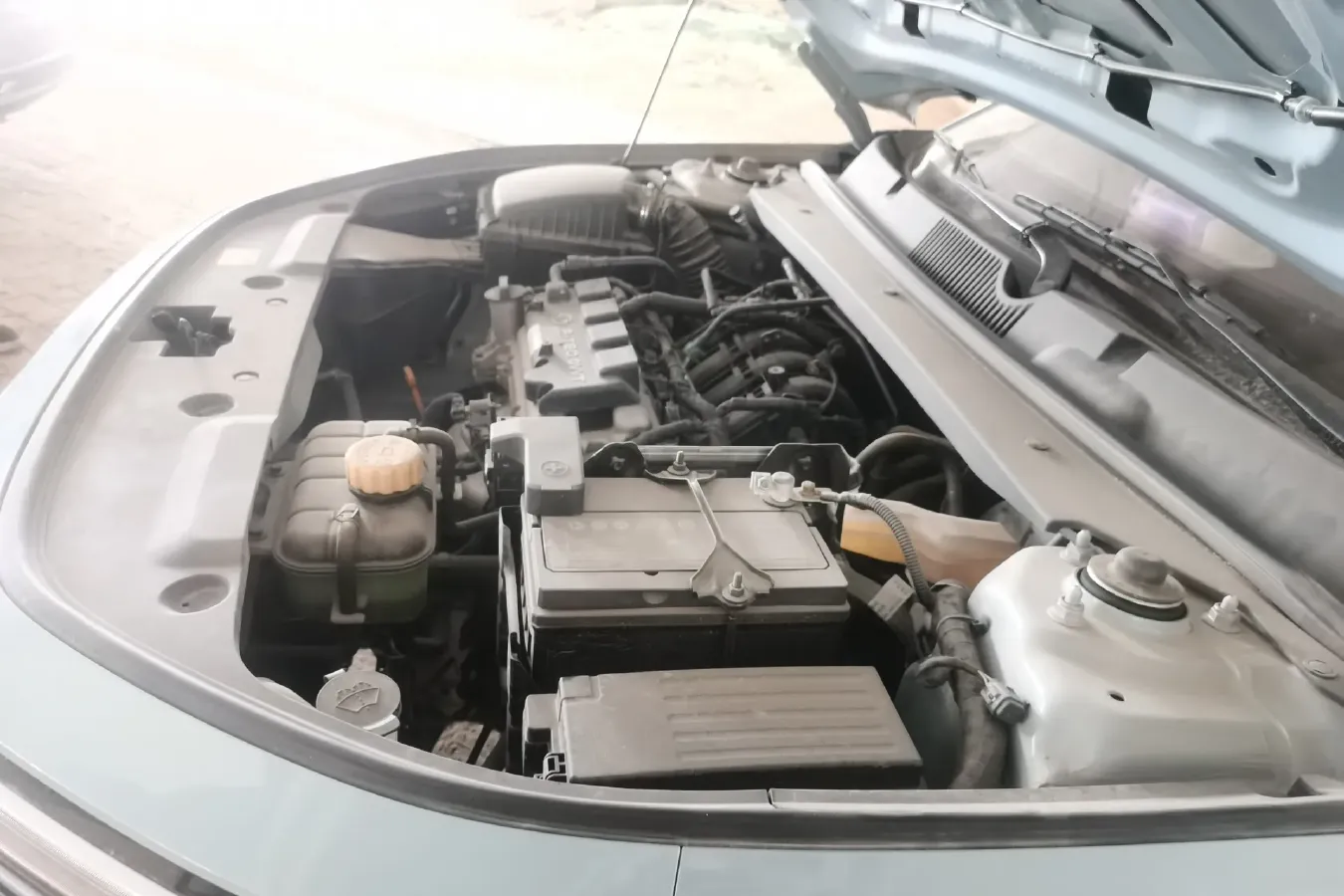 2020 BaoJun RC-5 1.5L 99HP L4 6MT,autocango,china used car exporter,china ev exporter,chinese used car exporter,chinese used ev exporter