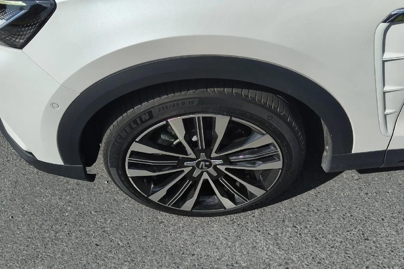 2021 Rising Auto MARVEL R 2AT BEV 69.9KWH,autocango,china used car exporter,china ev exporter,chinese used car exporter,chinese used ev exporter