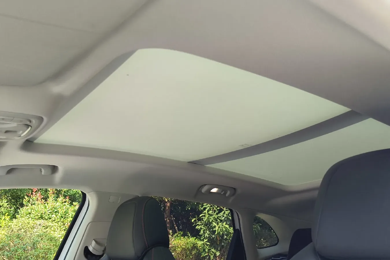 2021 Rising Auto MARVEL R 2AT BEV 69.9KWH,autocango,china used car exporter,china ev exporter,chinese used car exporter,chinese used ev exporter