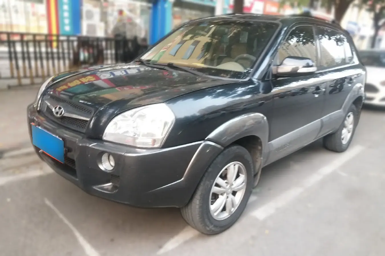 2009 Hyundai Tucson 2.0L 142HP L4 4AT