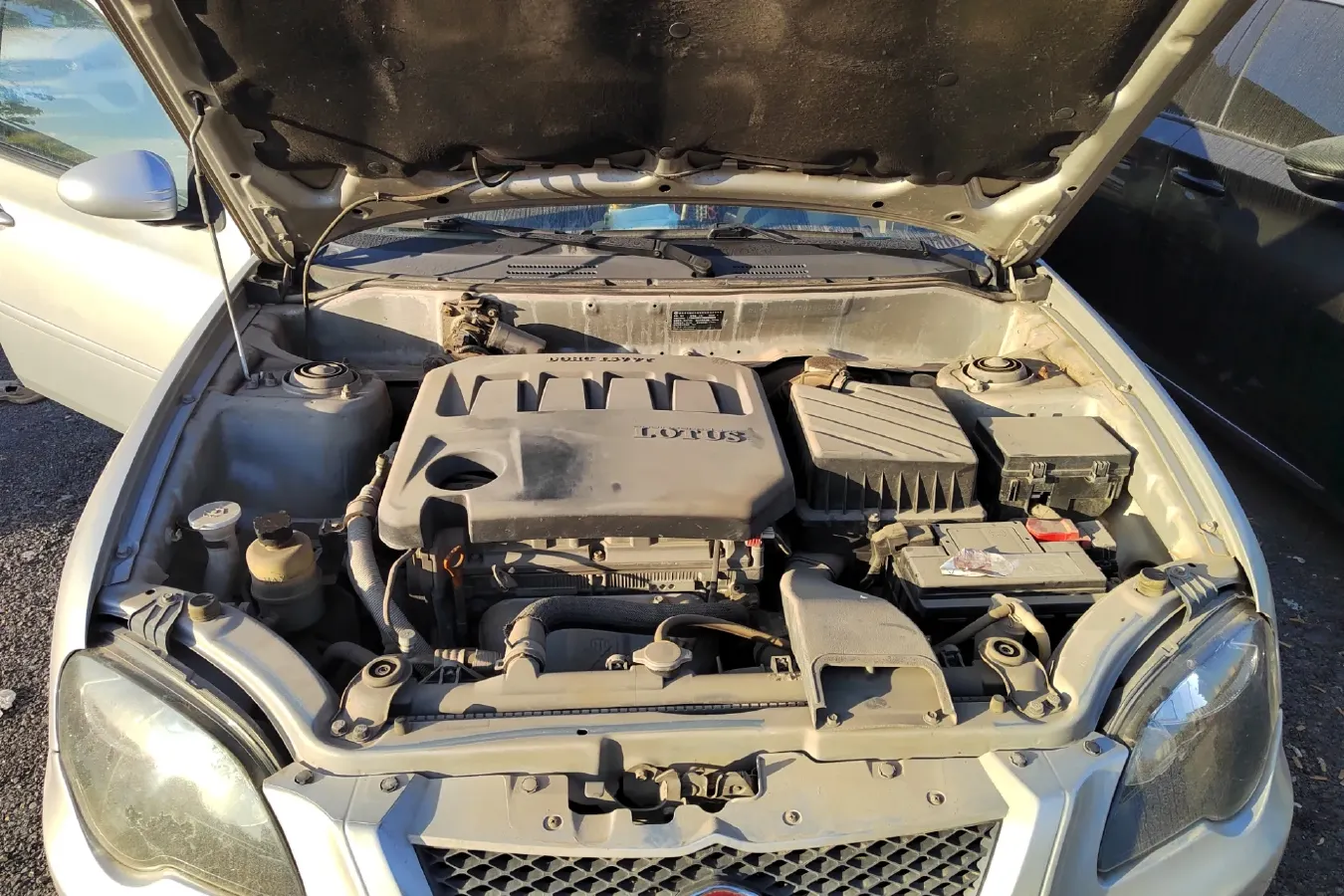 2013 Youngman Lotus L3 1.5L 106HP L4 5MT,autocango,china used car exporter,china ev exporter,chinese used car exporter,chinese used ev exporter