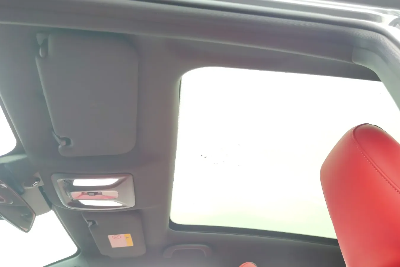 2020 ChangAn UNI-T 1.5T 180HP L4 7DCT,autocango,china used car exporter,china ev exporter,chinese used car exporter,chinese used ev exporter