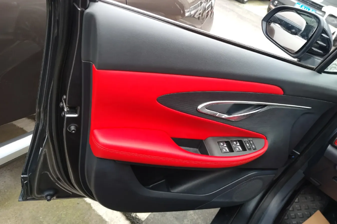 2020 ChangAn UNI-T 1.5T 180HP L4 7DCT,autocango,china used car exporter,china ev exporter,chinese used car exporter,chinese used ev exporter