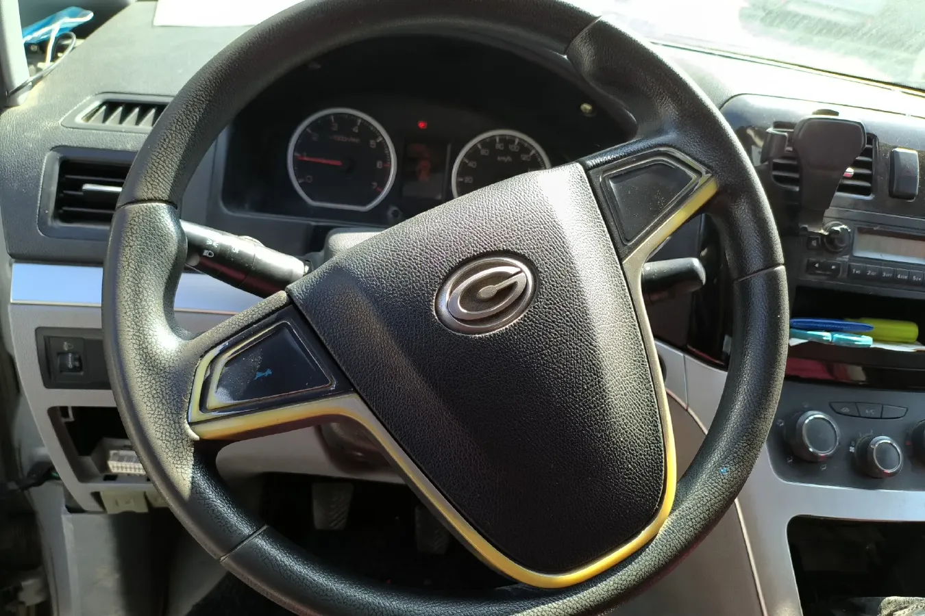 2013 GAC Gonow XingLang 1.3L 99HP L4 5MT,autocango,china used car exporter,china ev exporter,chinese used car exporter,chinese used ev exporter