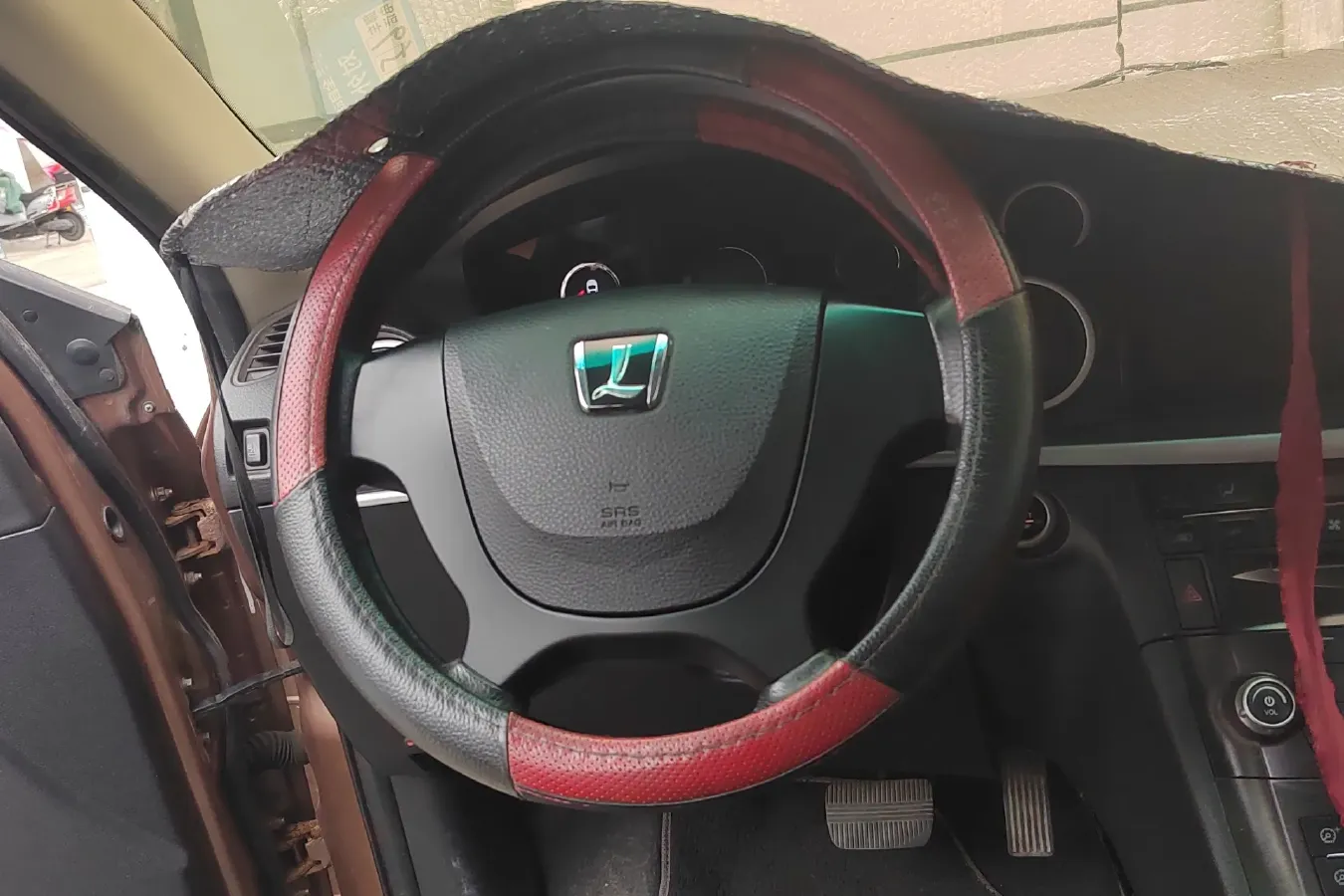 2011 Luxgen Grand7 SUV 2.2T 178HP L4 5AT,autocango,china used car exporter,china ev exporter,chinese used car exporter,chinese used ev exporter