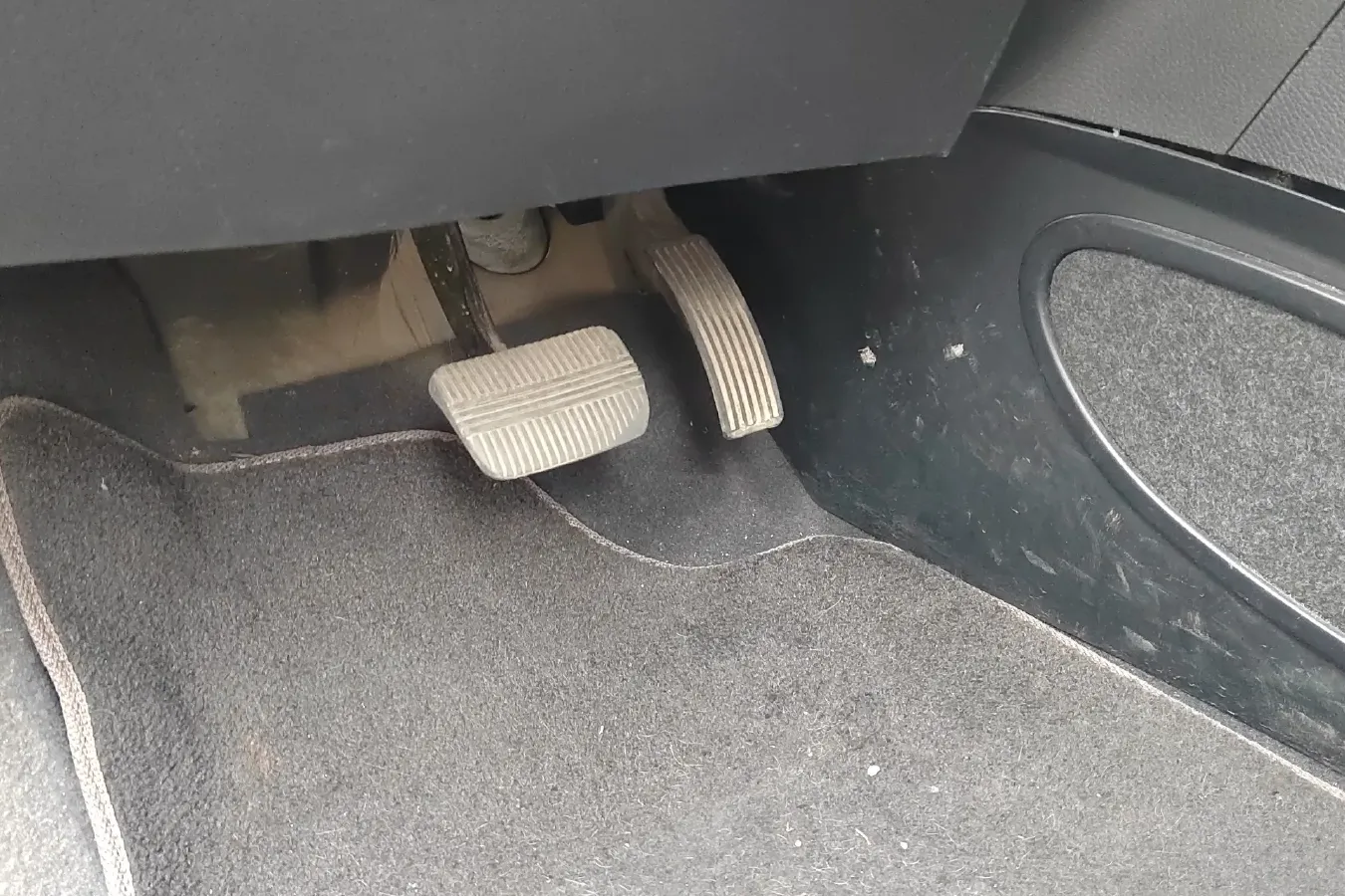 2011 Luxgen Grand7 SUV 2.2T 178HP L4 5AT,autocango,china used car exporter,china ev exporter,chinese used car exporter,chinese used ev exporter