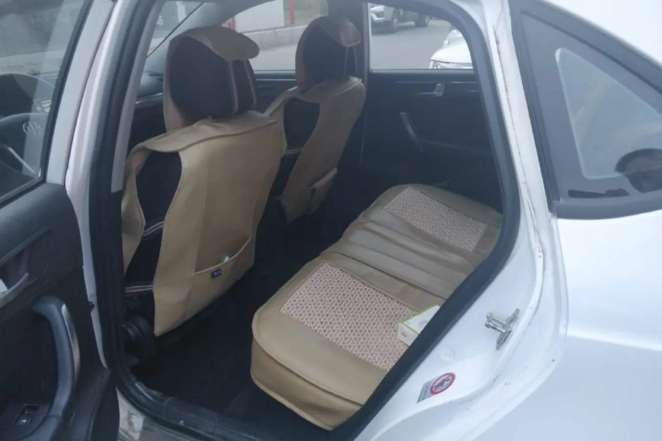2014 Brilliance Auto H530 1.6L 118HP L4 5MT,autocango,china used car exporter,china ev exporter,chinese used car exporter,chinese used ev exporter