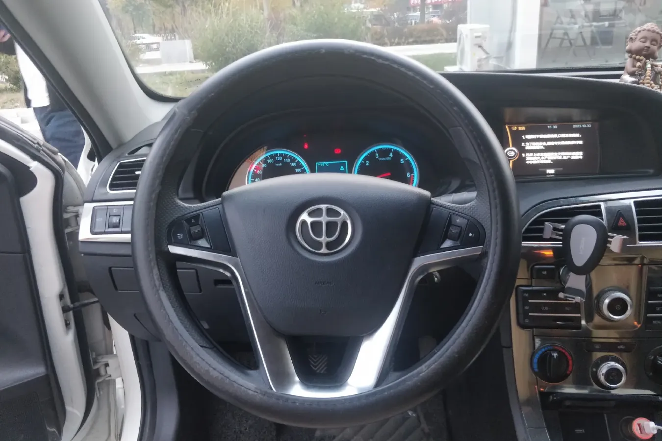 2014 Brilliance Auto H530 1.6L 118HP L4 5MT,autocango,china used car exporter,china ev exporter,chinese used car exporter,chinese used ev exporter