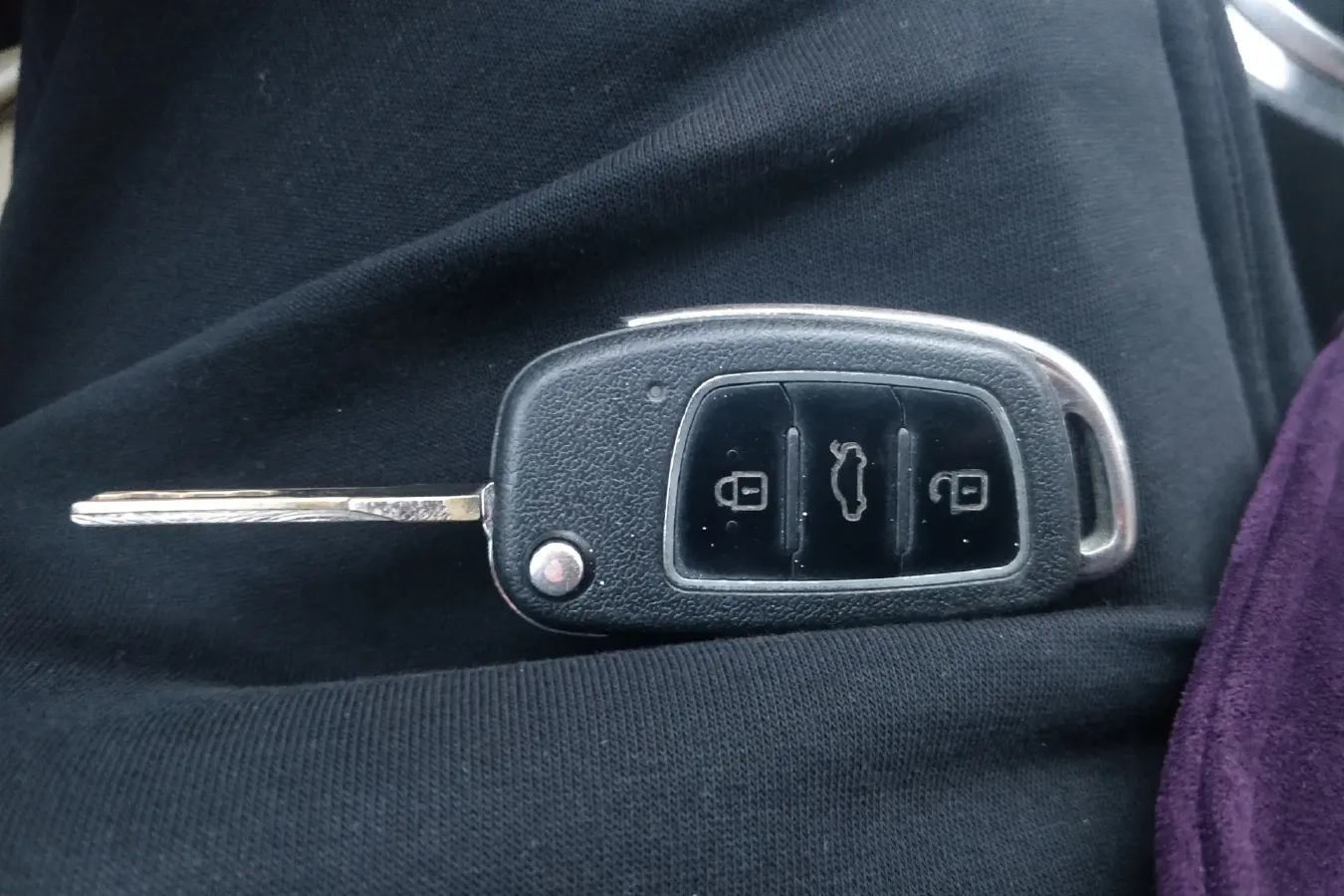 2014 Brilliance Auto H530 1.6L 118HP L4 5MT,autocango,china used car exporter,china ev exporter,chinese used car exporter,chinese used ev exporter