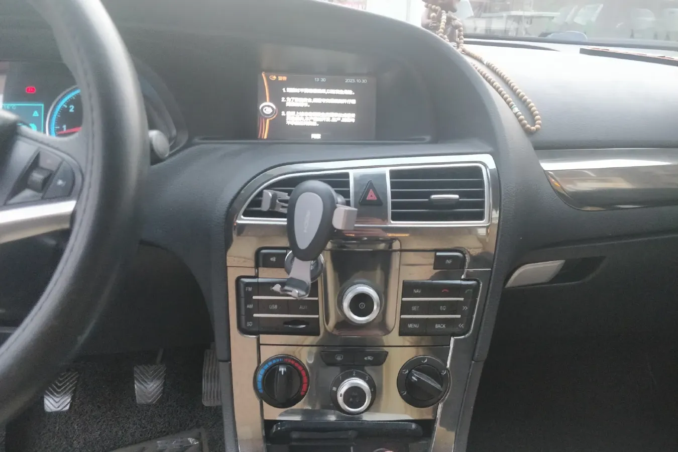 2014 Brilliance Auto H530 1.6L 118HP L4 5MT,autocango,china used car exporter,china ev exporter,chinese used car exporter,chinese used ev exporter