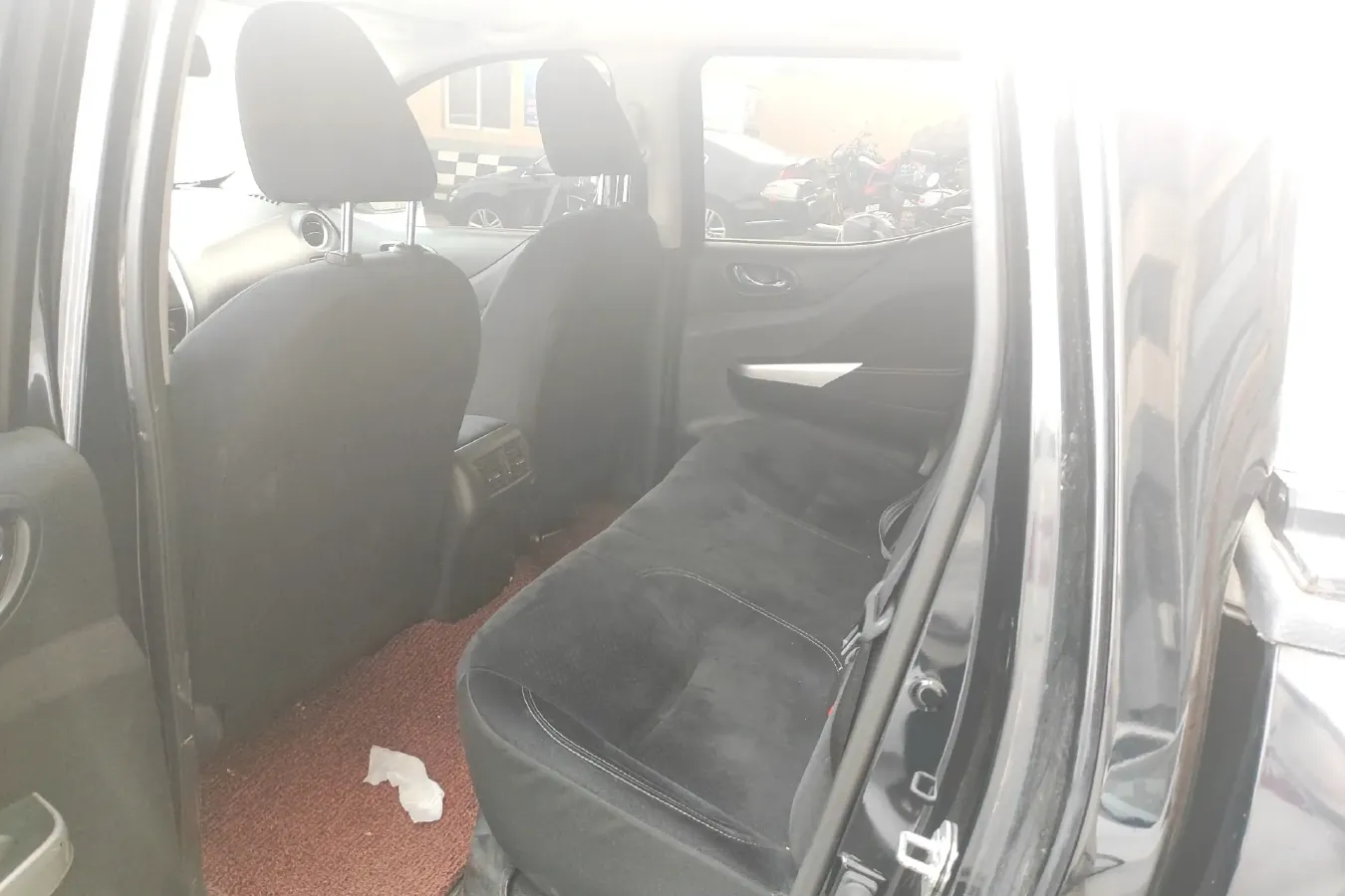 2017 Nissan Navara 2.5L 184HP L4 7AT,autocango,china used car exporter,china ev exporter,chinese used car exporter,chinese used ev exporter