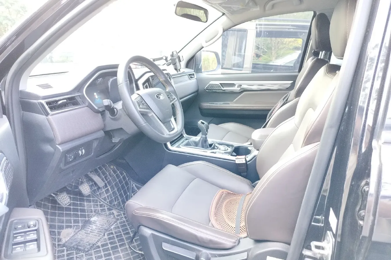 2022 JAC Hunter 2.0T 150HP L4 6MT,autocango,china used car exporter,china ev exporter,chinese used car exporter,chinese used ev exporter