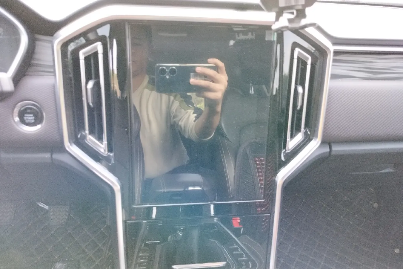 2022 JAC Hunter 2.0T 150HP L4 6MT,autocango,china used car exporter,china ev exporter,chinese used car exporter,chinese used ev exporter