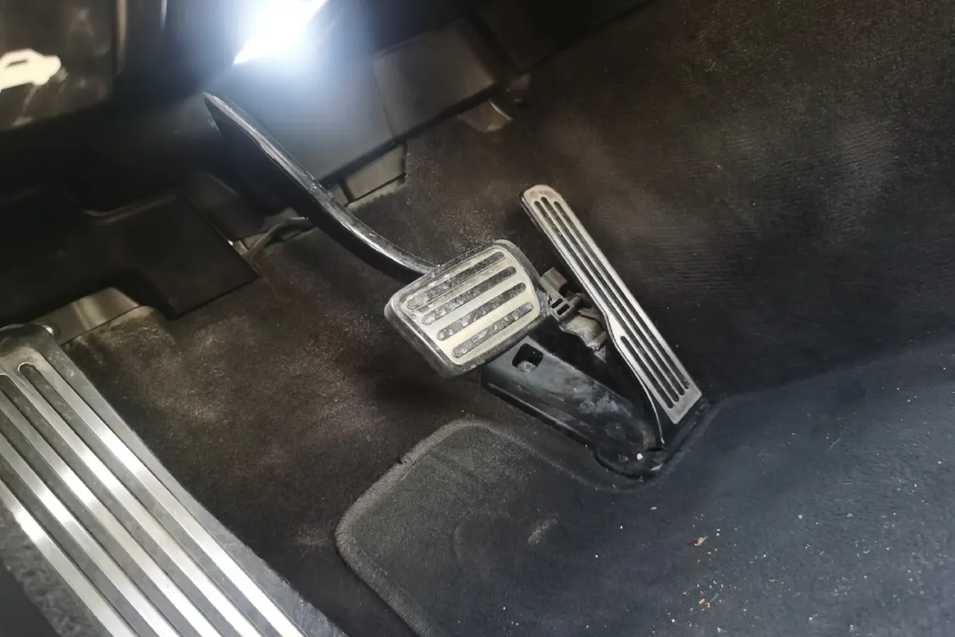 2014 Cadillac ATS 2.0T 276HP L4 6AT,autocango,china used car exporter,china ev exporter,chinese used car exporter,chinese used ev exporter