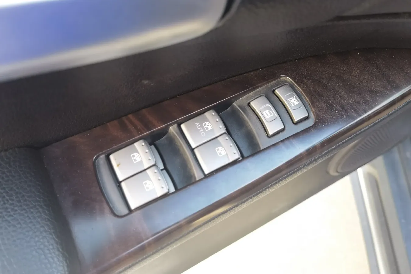 2014 Roewe W5 1.8T 160HP L4 6AT,autocango,china used car exporter,china ev exporter,chinese used car exporter,chinese used ev exporter