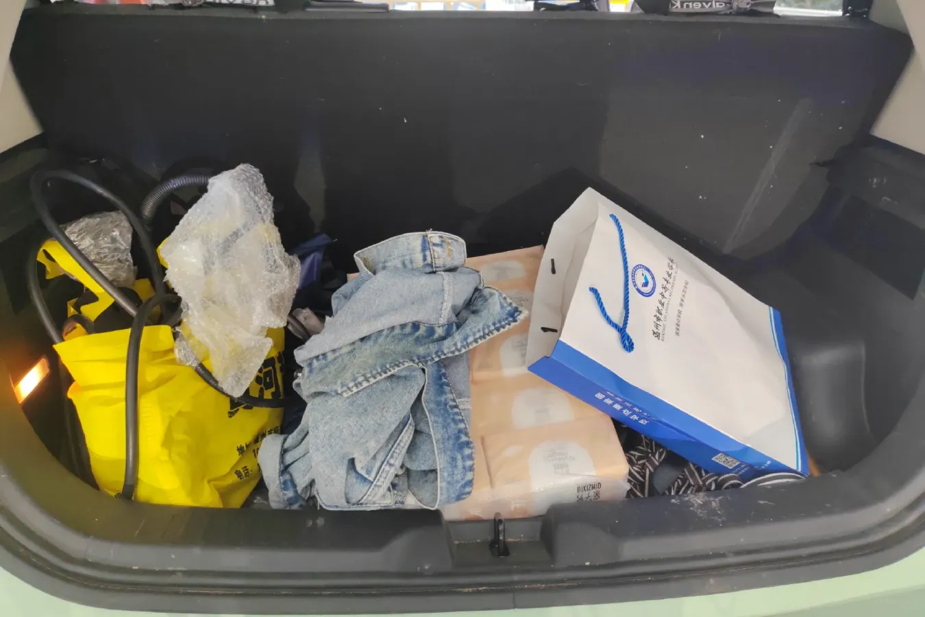 2022 DaYun YueHu BEV 30.66KWH,autocango,china used car exporter,china ev exporter,chinese used car exporter,chinese used ev exporter