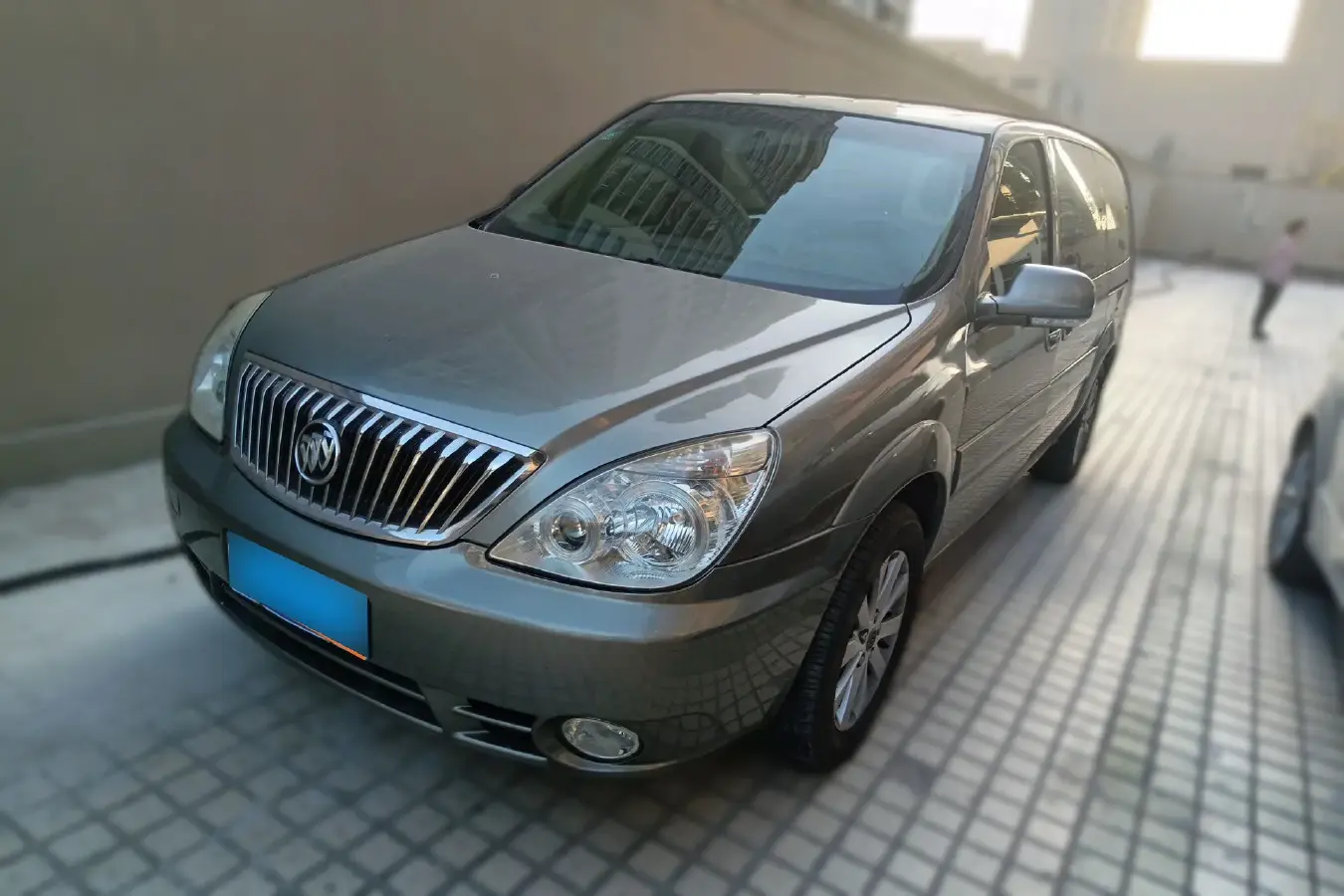 2013 Buick GL8 2.4L 167HP L4 6AT