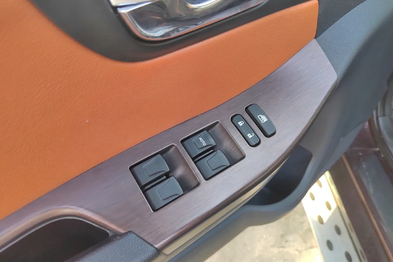 2015 HaiMa S7 1.8T 188HP L4 6AT,autocango,china used car exporter,china ev exporter,chinese used car exporter,chinese used ev exporter