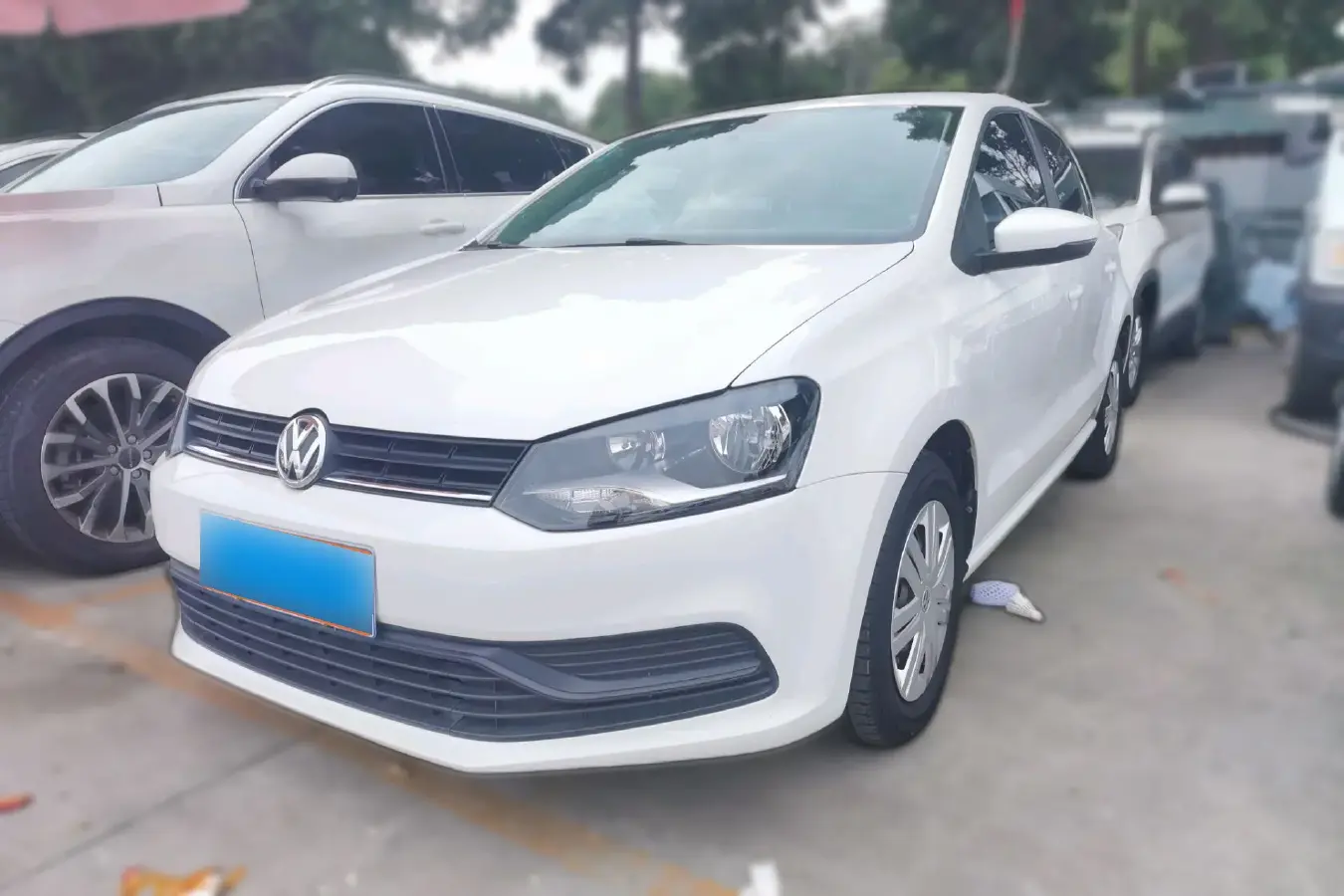 2016 Volkswagen Polo 1.4L 90HP L4 6AT