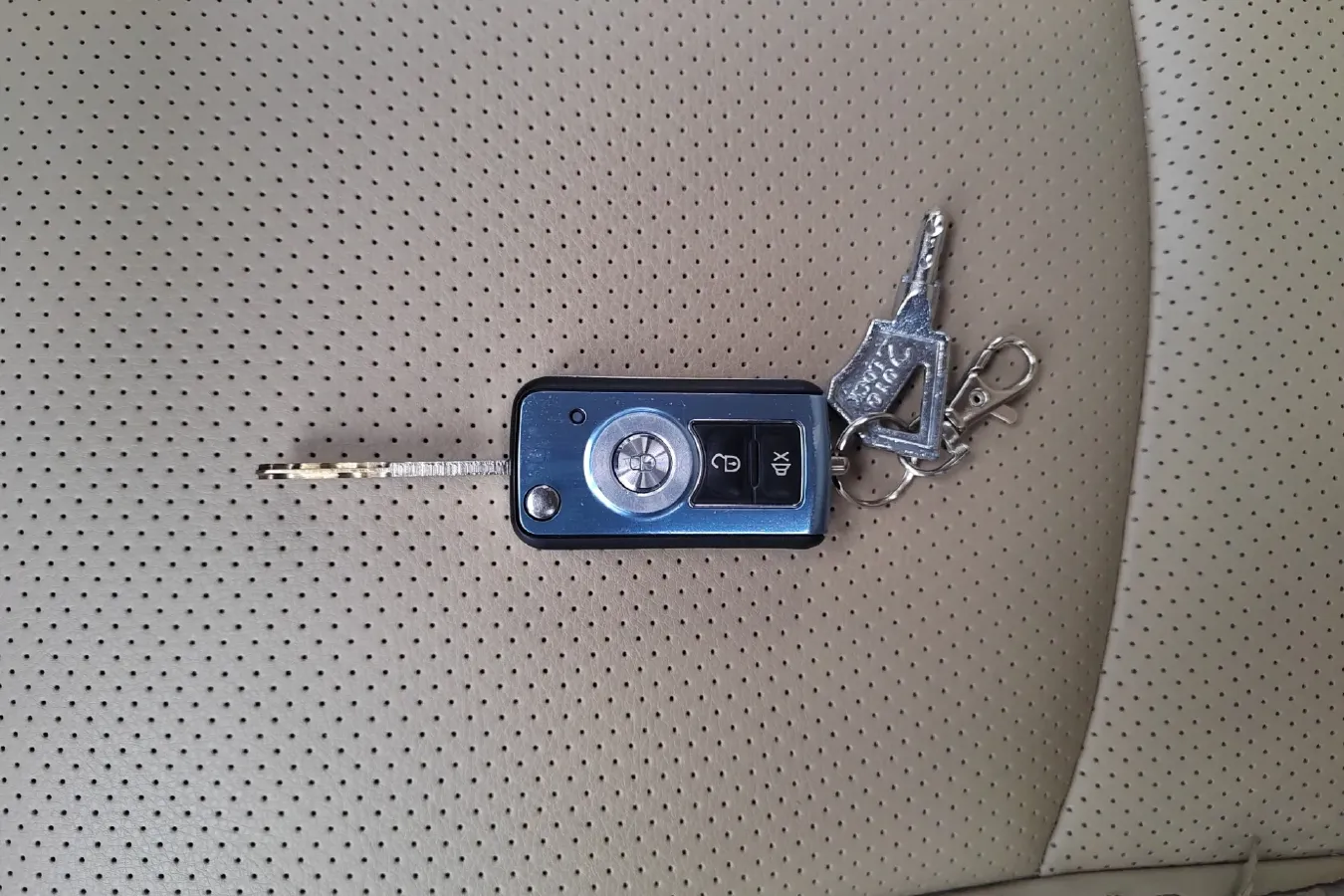 2011 Everus S1 1.3L 82HP L4 5MT,autocango,china used car exporter,china ev exporter,chinese used car exporter,chinese used ev exporter