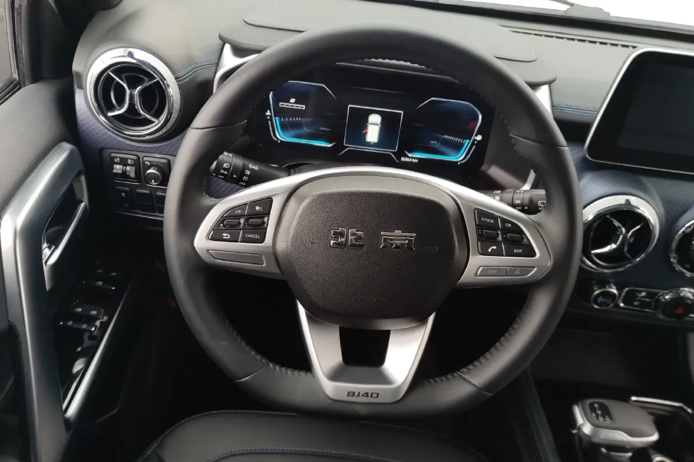 2020 BeiJing BJ40 2.0T 224HP L4 8AT,autocango,china used car exporter,china ev exporter,chinese used car exporter,chinese used ev exporter