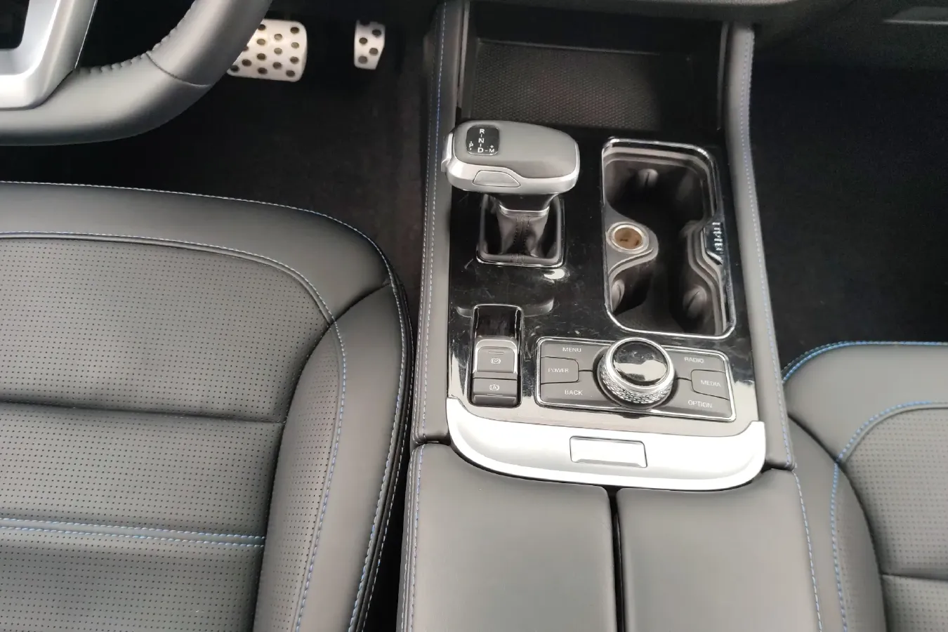 2020 BeiJing BJ40 2.0T 224HP L4 8AT,autocango,china used car exporter,china ev exporter,chinese used car exporter,chinese used ev exporter