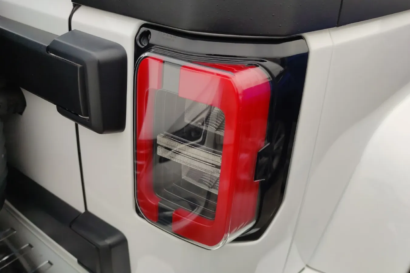 2020 BeiJing BJ40 2.0T 224HP L4 8AT,autocango,china used car exporter,china ev exporter,chinese used car exporter,chinese used ev exporter