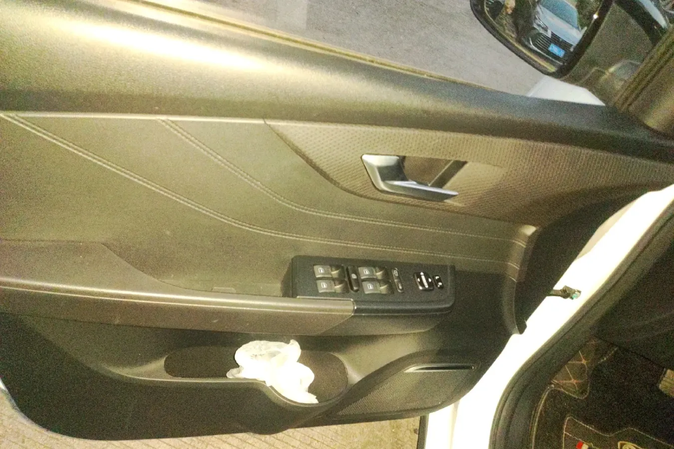 2021 EV House YOUNG BEV 38.54KWH,autocango,china used car exporter,china ev exporter,chinese used car exporter,chinese used ev exporter