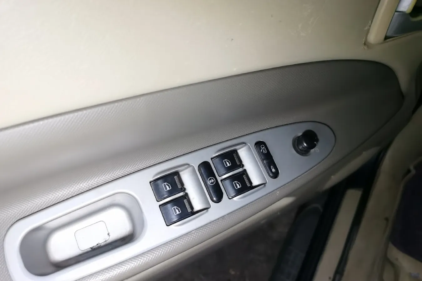 2009 Chery Tiggo 1.6L 108HP L4 5MT,autocango,china used car exporter,china ev exporter,chinese used car exporter,chinese used ev exporter