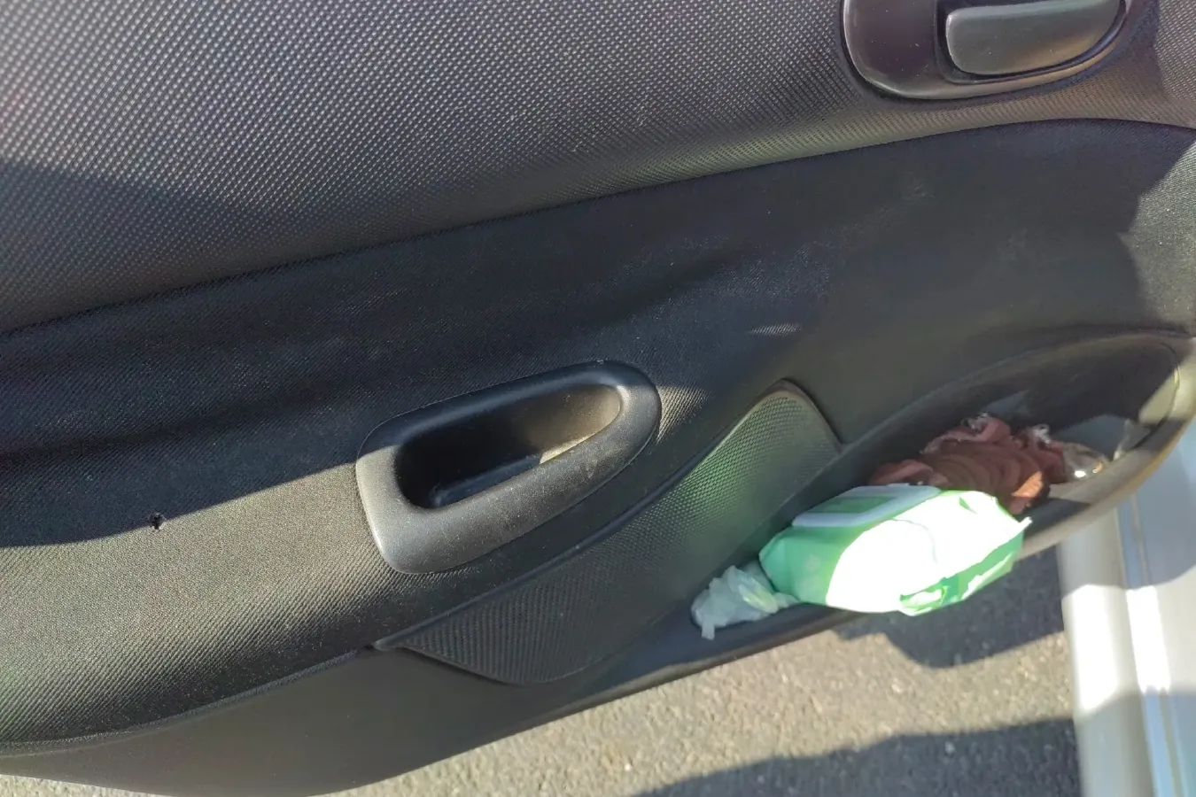 2011 Peugeot 207 1.4L 76HP L4 5MT,autocango,china used car exporter,china ev exporter,chinese used car exporter,chinese used ev exporter