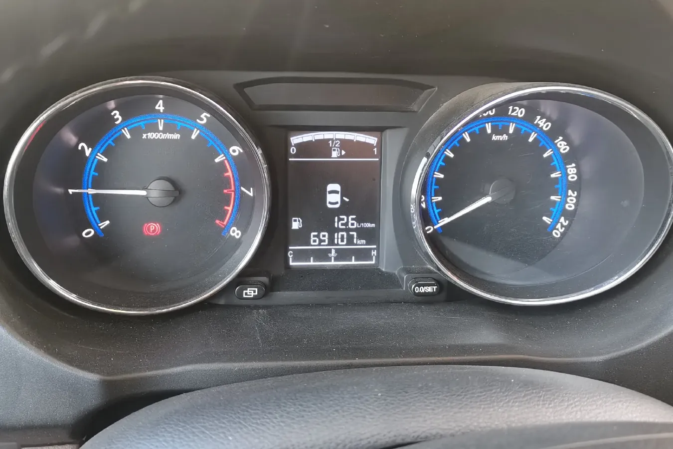 2016 DongFeng Forthing SX6 1.6L 122HP L4 5MT,autocango,china used car exporter,china ev exporter,chinese used car exporter,chinese used ev exporter