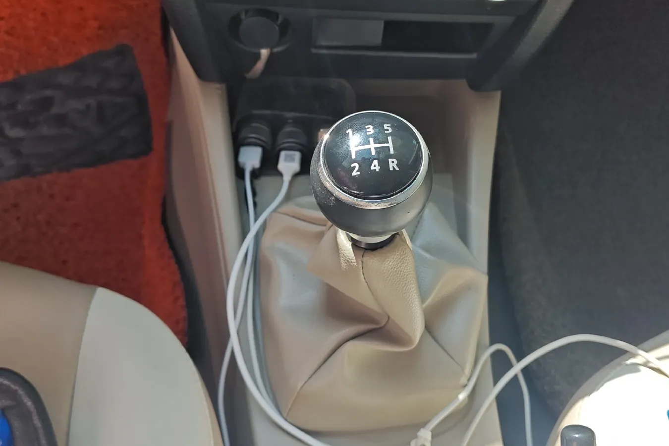 2012 Soueast V3 1.5L 120HP L4 5MT,autocango,china used car exporter,china ev exporter,chinese used car exporter,chinese used ev exporter