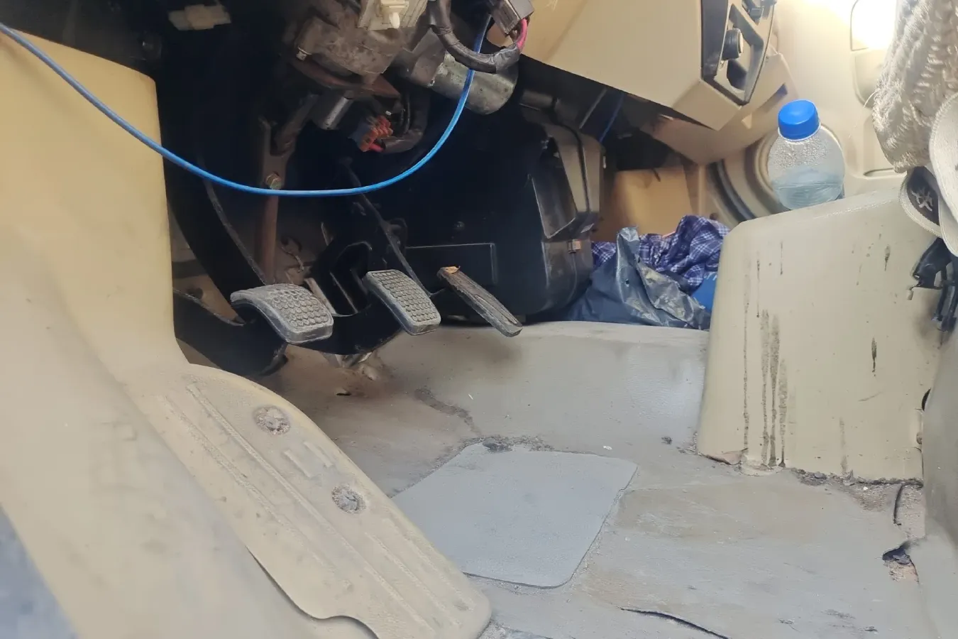 2012 DongFeng DFSK C37 1.4L 101HP L4 5MT,autocango,china used car exporter,china ev exporter,chinese used car exporter,chinese used ev exporter