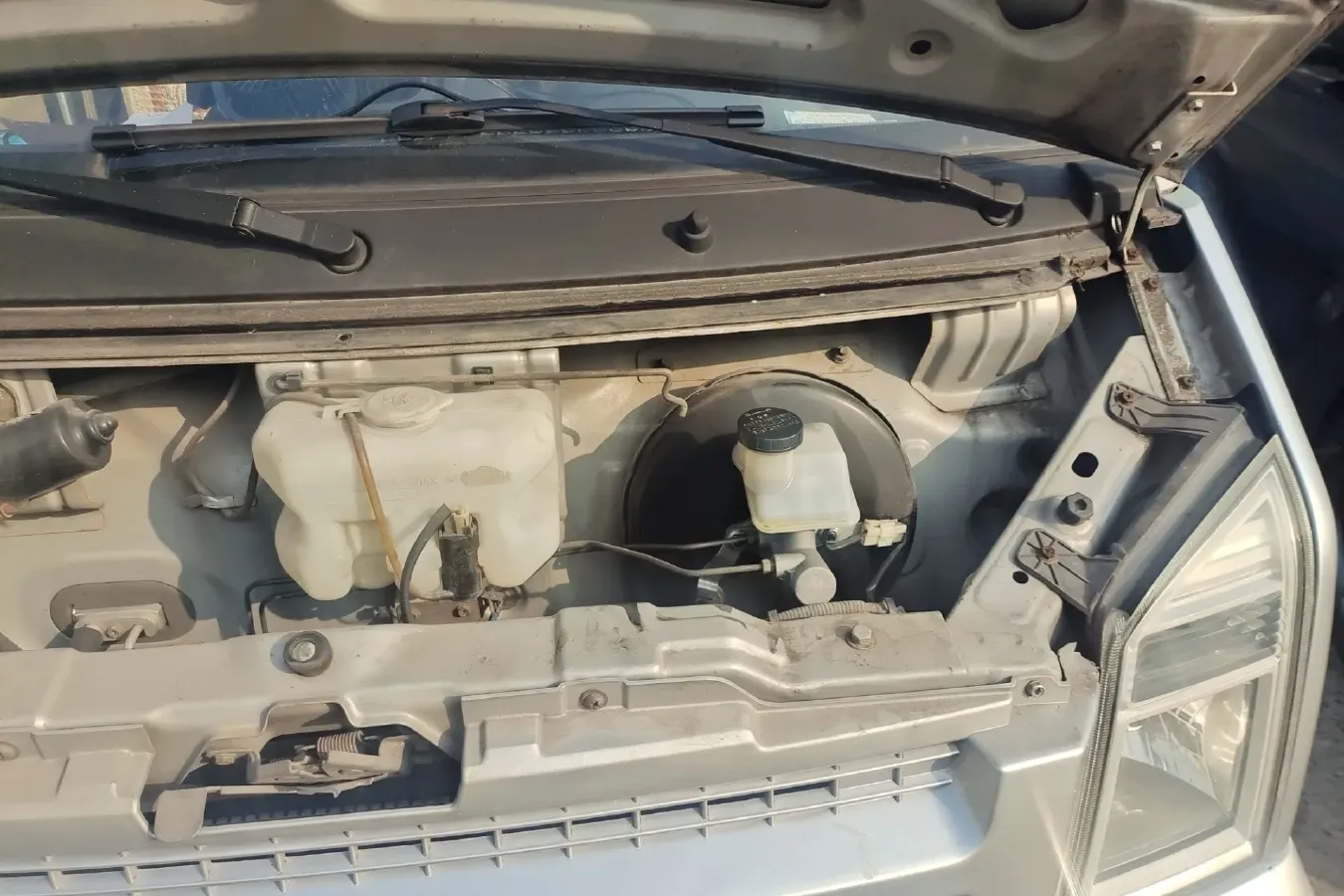 2012 DongFeng DFSK C37 1.4L 101HP L4 5MT,autocango,china used car exporter,china ev exporter,chinese used car exporter,chinese used ev exporter