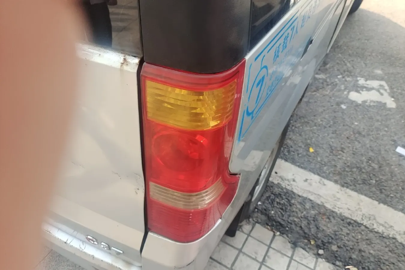 2012 DongFeng DFSK C37 1.4L 101HP L4 5MT,autocango,china used car exporter,china ev exporter,chinese used car exporter,chinese used ev exporter