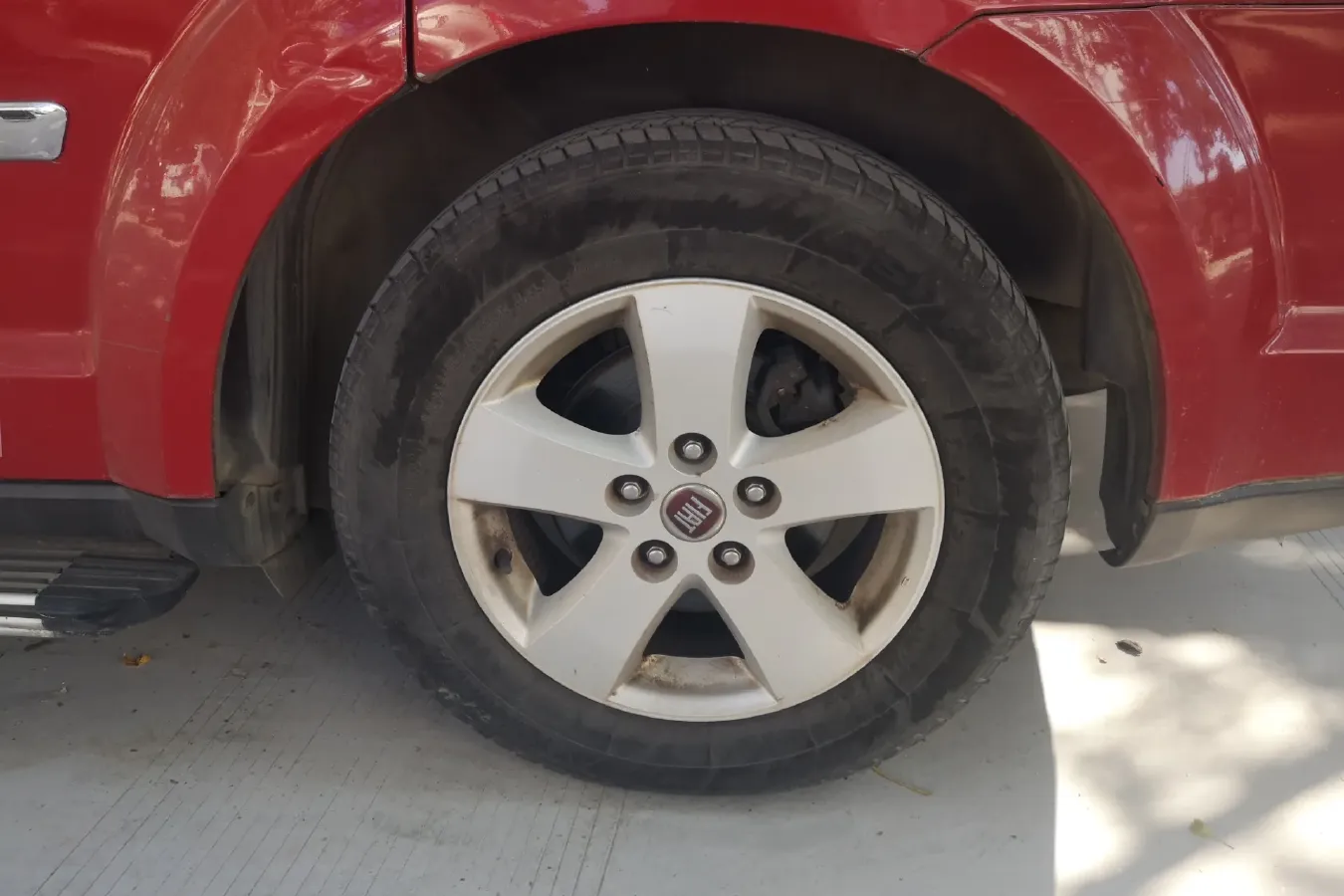 2012 Fiat Freemont 2.4L 170HP L4 6AT,autocango,china used car exporter,china ev exporter,chinese used car exporter,chinese used ev exporter