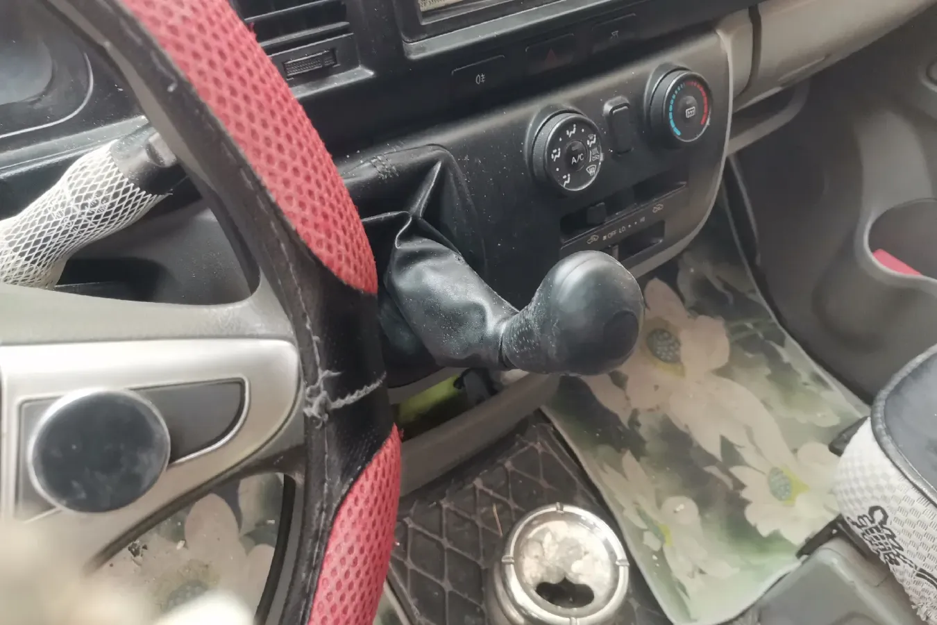 2019 KingLong KaiRuiHaoKe 2.2L 112HP L4 5MT,autocango,china used car exporter,china ev exporter,chinese used car exporter,chinese used ev exporter