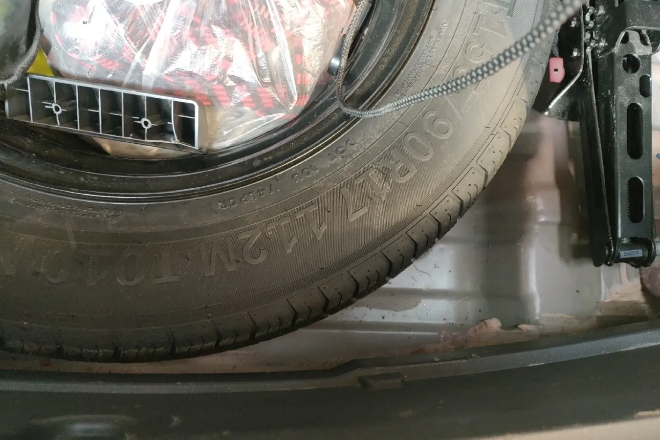 2020 Venucia Star 1.5T 190HP L4 7DCT,autocango,china used car exporter,china ev exporter,chinese used car exporter,chinese used ev exporter