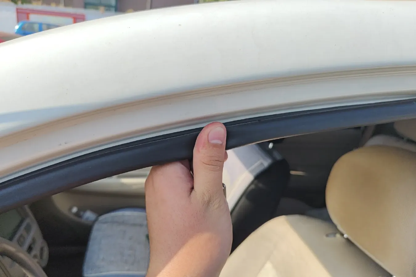 2011 FAW Senia M80 1.3L 91HP L4 5MT,autocango,china used car exporter,china ev exporter,chinese used car exporter,chinese used ev exporter