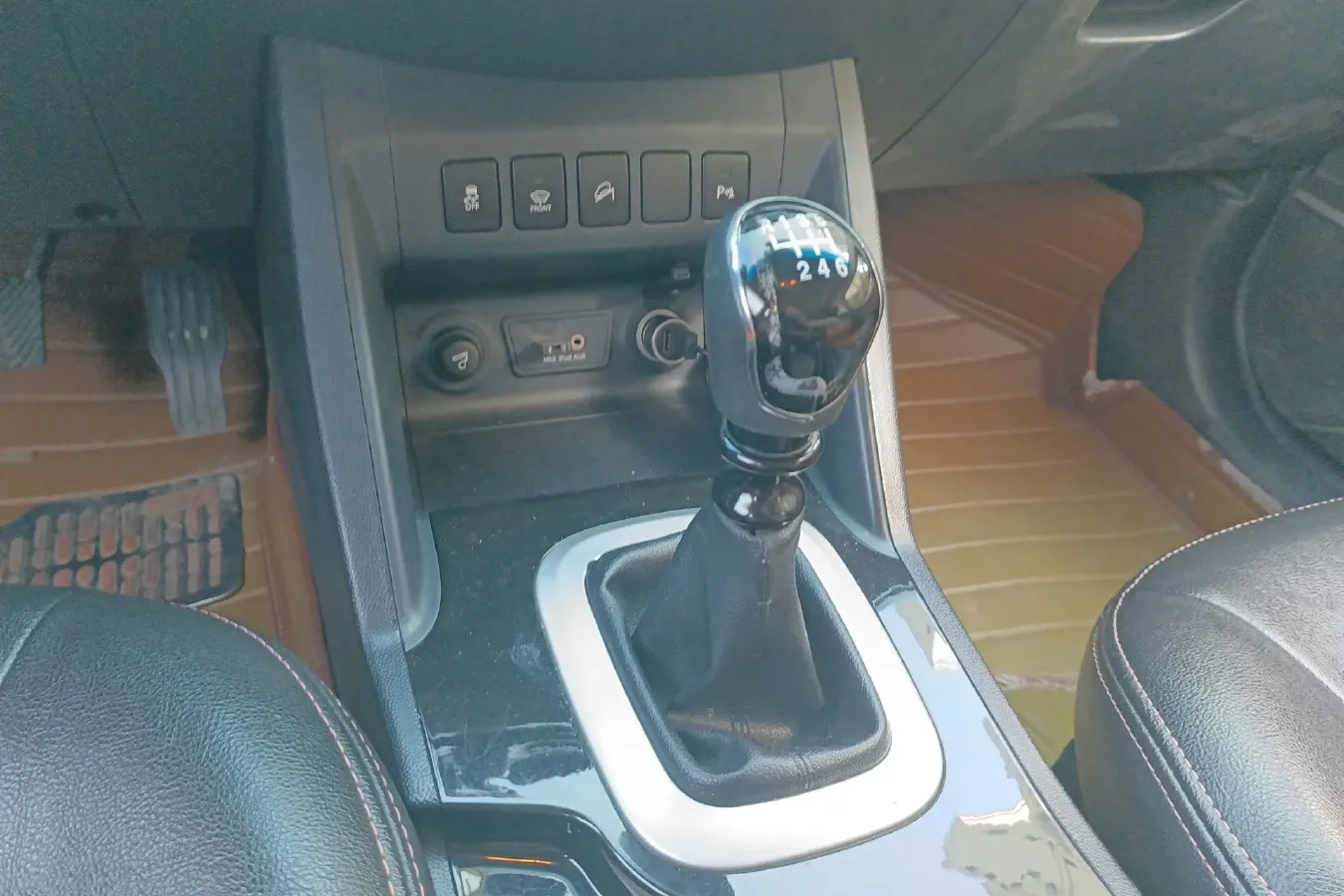 2014 JAC Refine S5 1.5T 174HP L4 6MT,autocango,china used car exporter,china ev exporter,chinese used car exporter,chinese used ev exporter