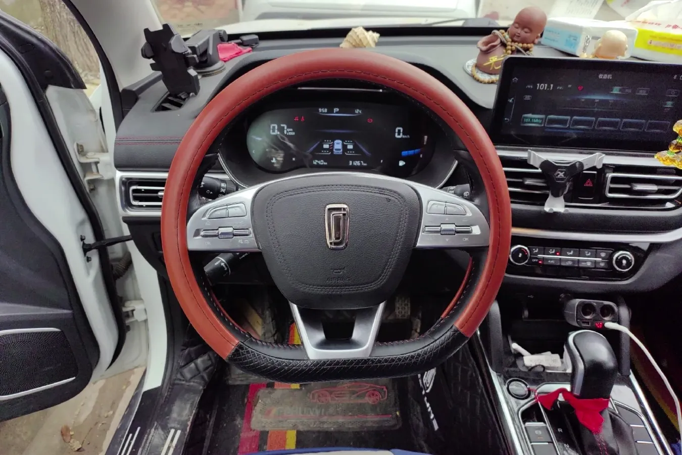 2021 Bestune T33 1.2T 143HP L4 7DCT,autocango,china used car exporter,china ev exporter,chinese used car exporter,chinese used ev exporter