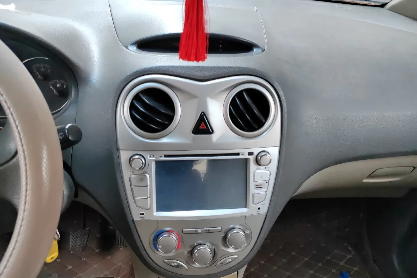 2012 JAC Refine M2 1.5L 113HP L4 5MT,autocango,china used car exporter,china ev exporter,chinese used car exporter,chinese used ev exporter