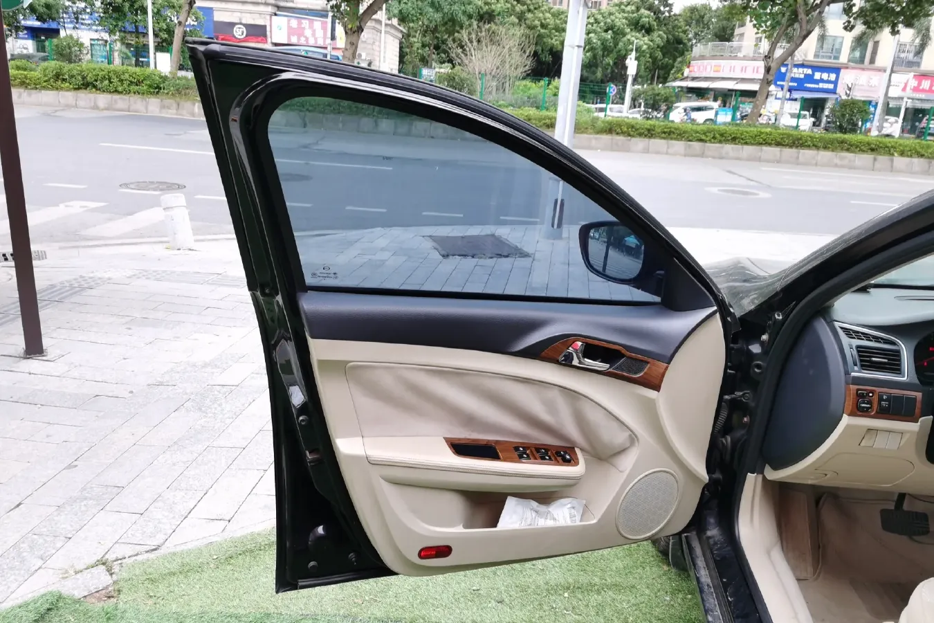 2016 GAC Trumpchi GA5 1.0L 61HP L4 PHEV 13KWH,autocango,china used car exporter,china ev exporter,chinese used car exporter,chinese used ev exporter