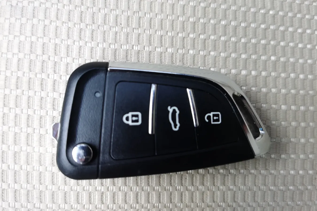 2016 GAC Trumpchi GA5 1.0L 61HP L4 PHEV 13KWH,autocango,china used car exporter,china ev exporter,chinese used car exporter,chinese used ev exporter