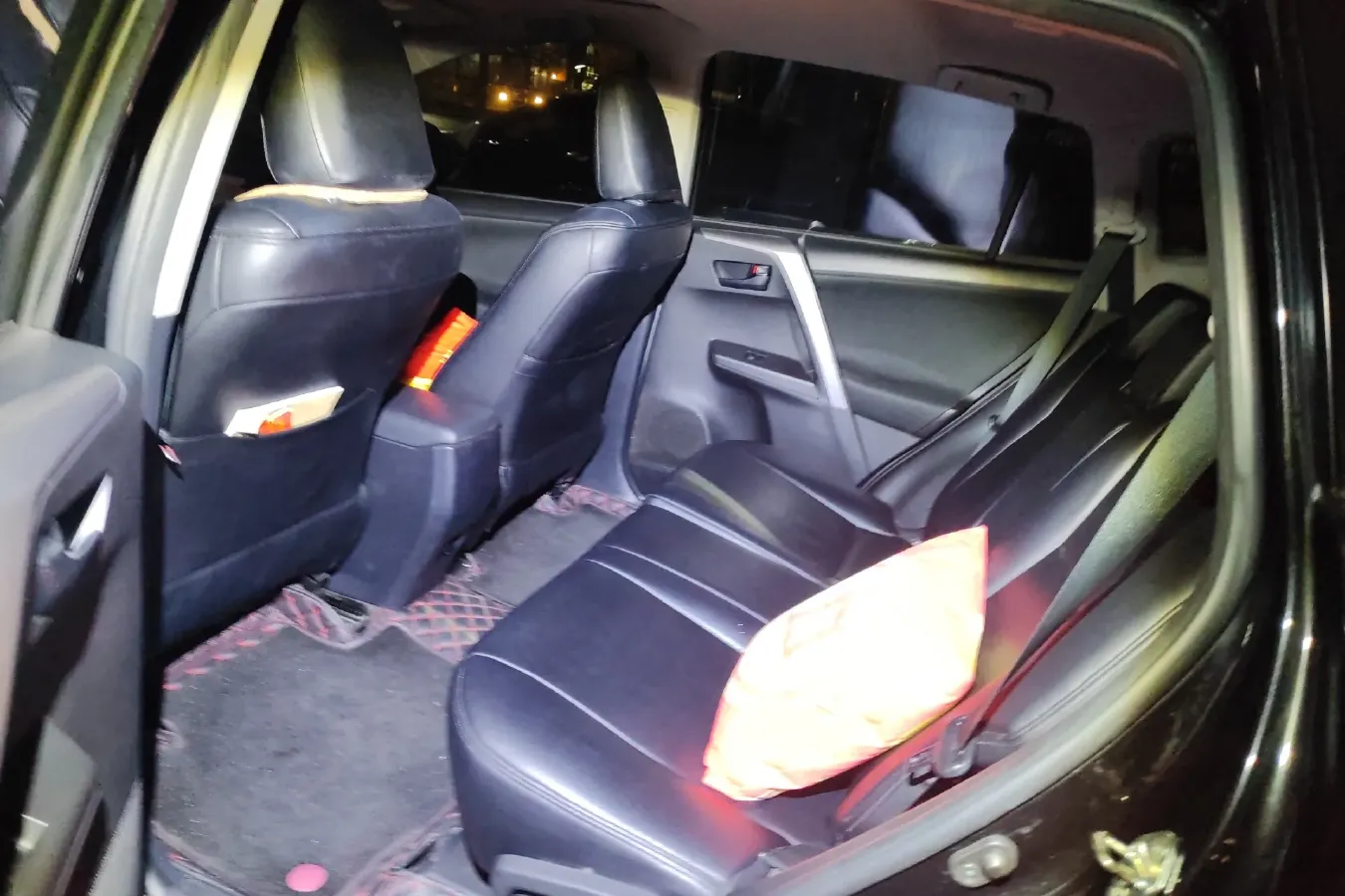 2016 Toyota RAV4 2.0L 151HP L4 CVT,autocango,china used car exporter,china ev exporter,chinese used car exporter,chinese used ev exporter