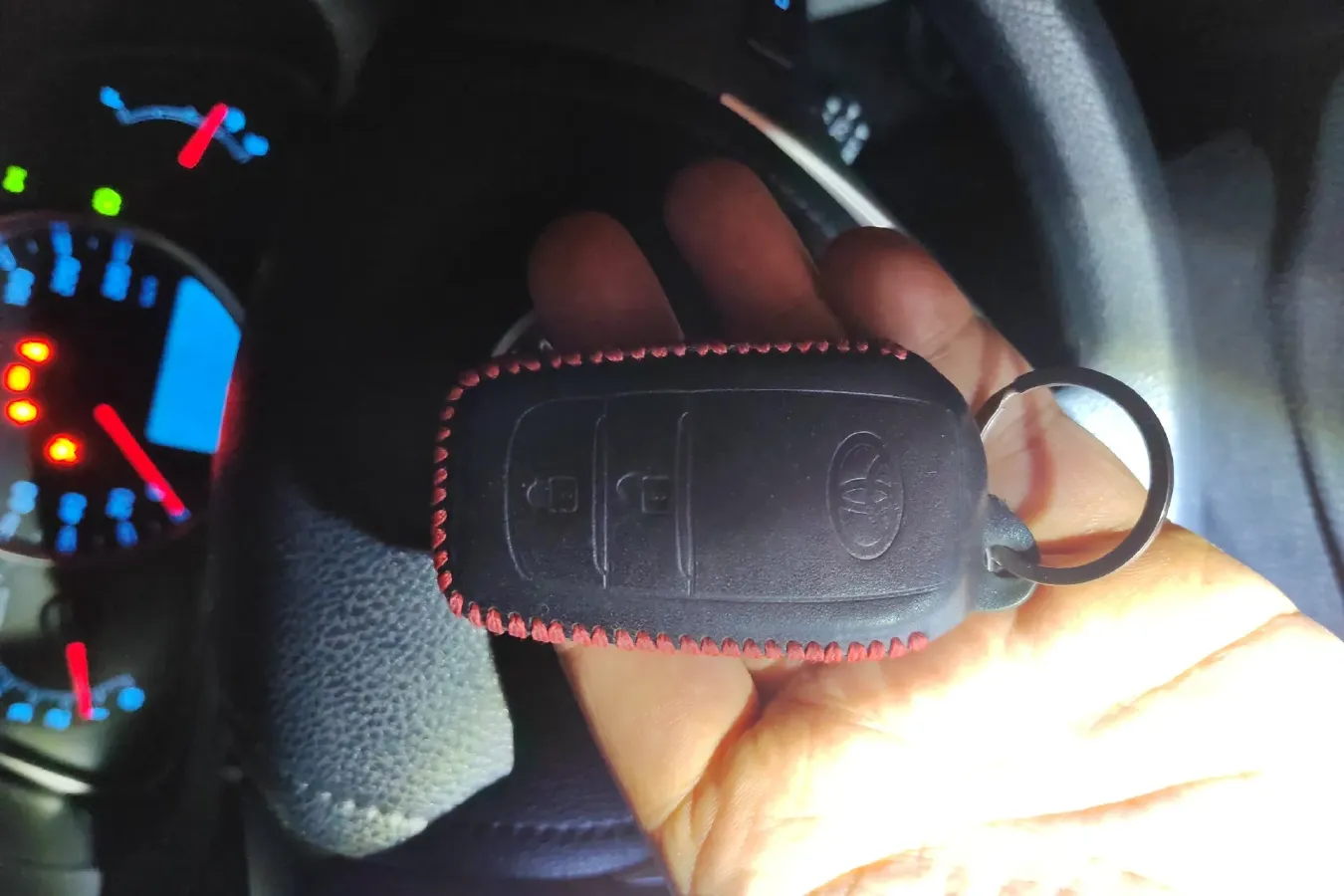 2016 Toyota RAV4 2.0L 151HP L4 CVT,autocango,china used car exporter,china ev exporter,chinese used car exporter,chinese used ev exporter