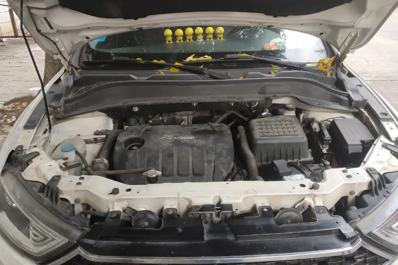 2016 Zotye SR7 1.5T 150HP L4 CVT,autocango,china used car exporter,china ev exporter,chinese used car exporter,chinese used ev exporter