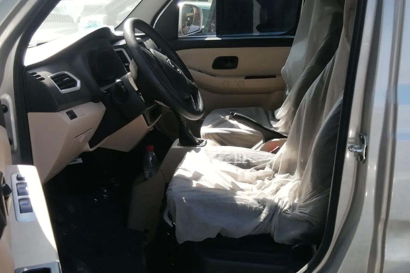 2021 ChangAn KuaYue New Leopard T3 1.6L 122HP L4 5MT,autocango,china used car exporter,china ev exporter,chinese used car exporter,chinese used ev exporter