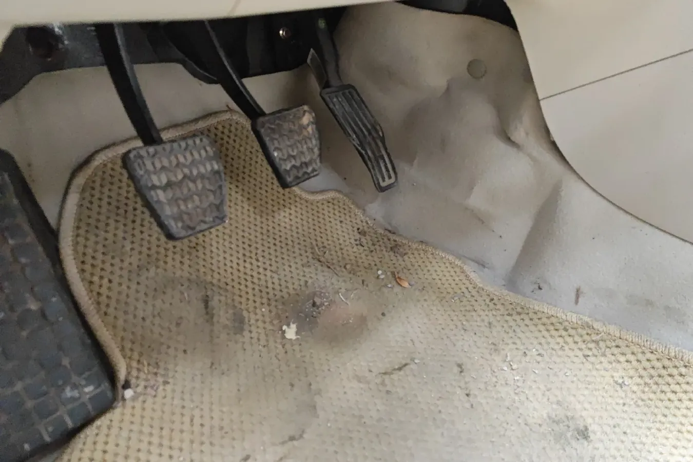 2013 Geely GC7 1.5L 109HP L4 5MT,autocango,china used car exporter,china ev exporter,chinese used car exporter,chinese used ev exporter